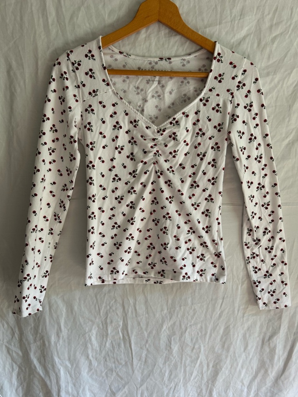 Aeropostale Ditsy Floral Baby Tee - Ruched Cinched Bust